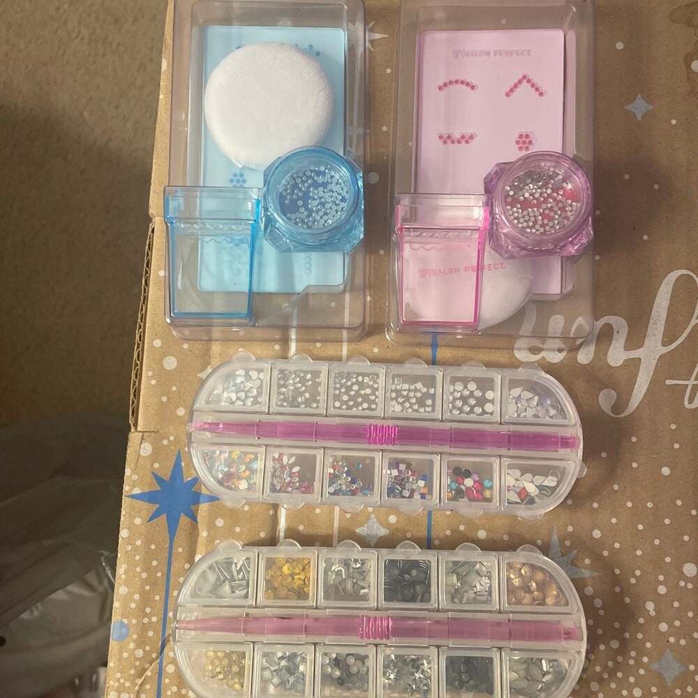 Salon Perfect Glitz & Glam Rhinestone Body and Nail Art Kit Bundle